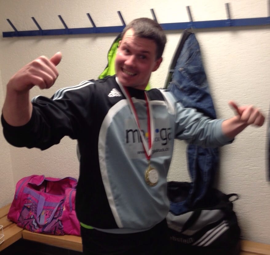 Aufstieg Halle 14 15 Faustball TV Rebstein 2